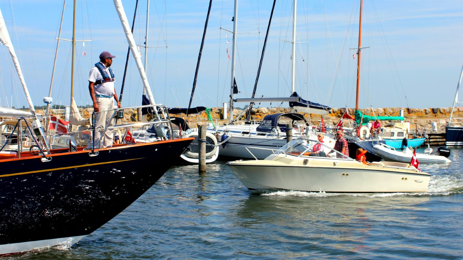 Liv i lystbådehavn på Ærø