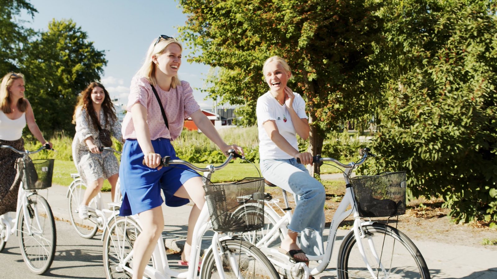 Piger på cykelferie